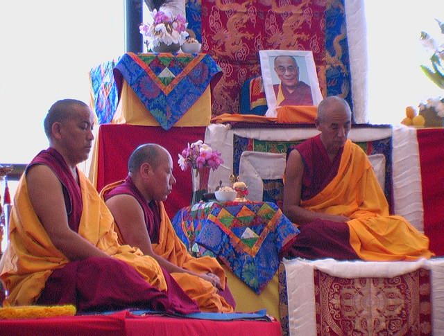 Darwin prieres des moines Tibetain