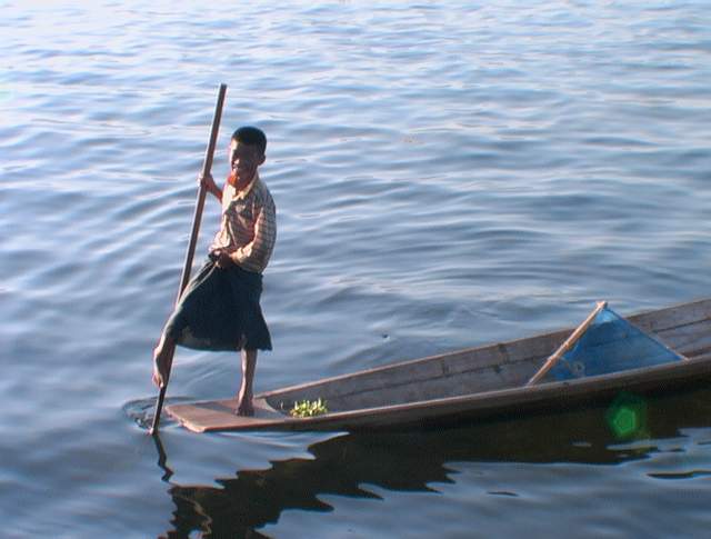 gamin pecheur lac Inle