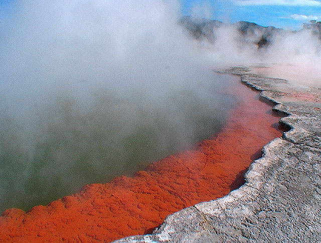 WaioTapu champagne pool