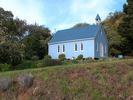 Eglise dans les pres