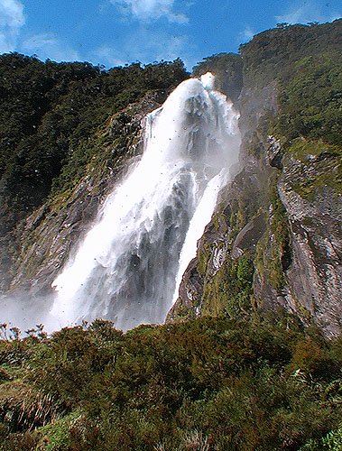 milford sound Bowen falls