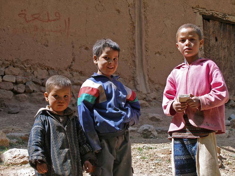 33-children_in_a_village