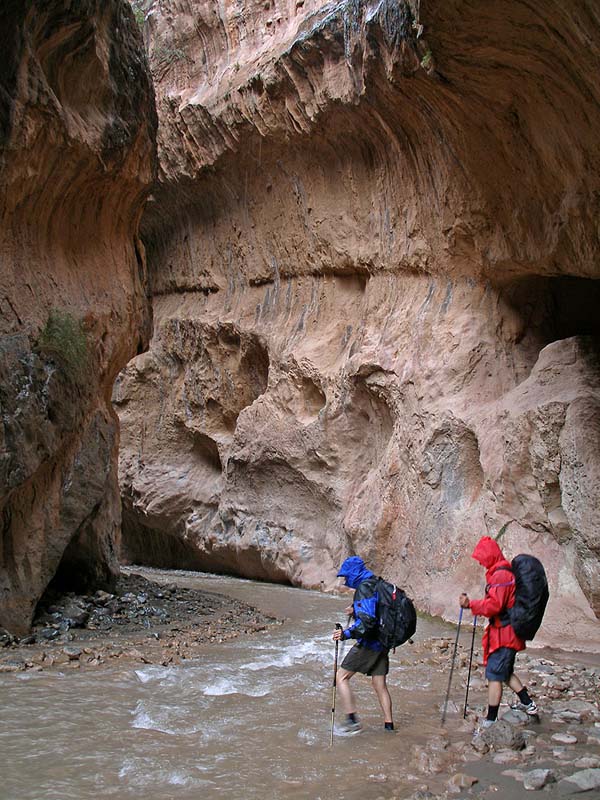 41-canyon_entry