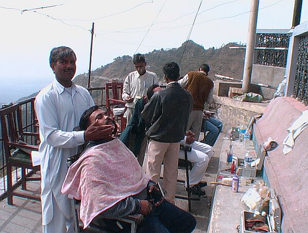 Mussourie Coiffeur avec vue